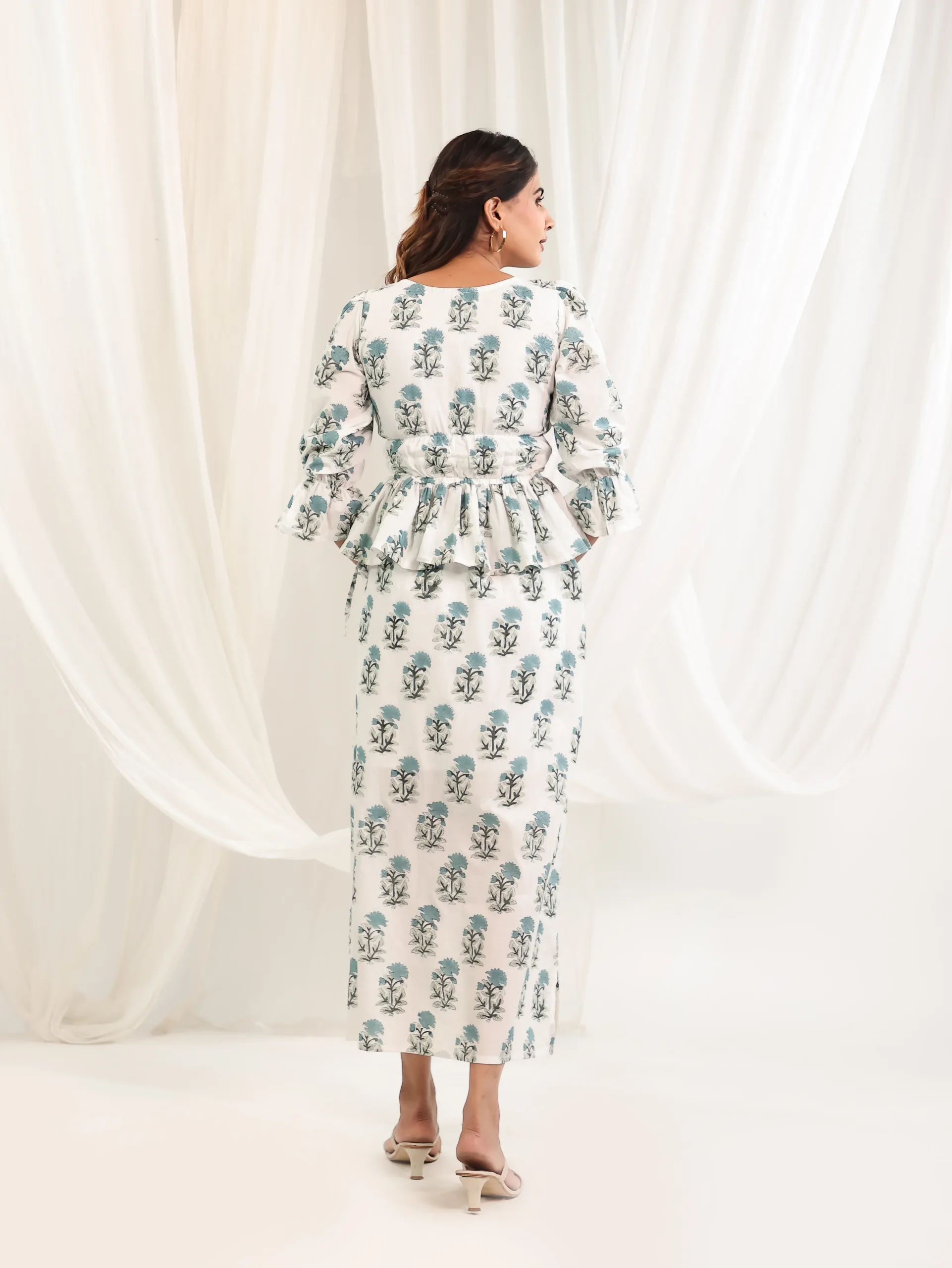 Summer Blossom Cotton Co-Ord Set – Ivory & Teal 4 Summer Blossom Cotton Co-Ord Set – Ivory & Teal - Image 4